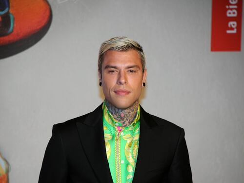 Guerra aperta tra Ferragnez e Meloni, Fedez prova a mettere in imbarazzo FdI