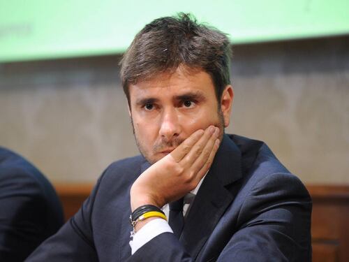 Fondi Lega, Di Battista va all'attacco: "Restituiscano tutti i soldi"