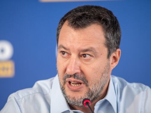 Matteo Salvini replica agli insulti di Calenda: demolito con una frase