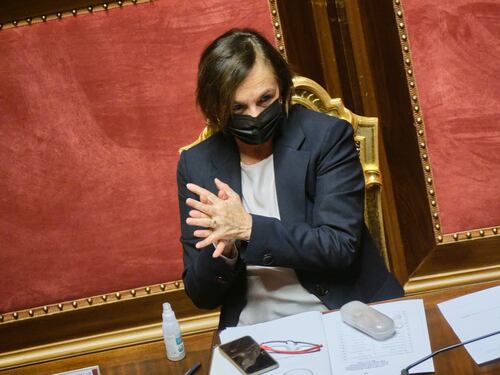 Le proteste di Trieste non sono un caso isolato. Il governo tuteli i manifestanti e la Lamorgese garantisca la democrazia
