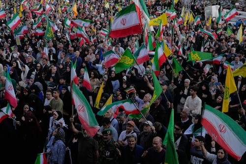 Guerra, l’Iran cadrà militarmente o per una crisi economica