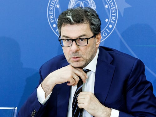 Evviva il pragmatismo di Giancarlo Giorgetti su banche e Superbonus