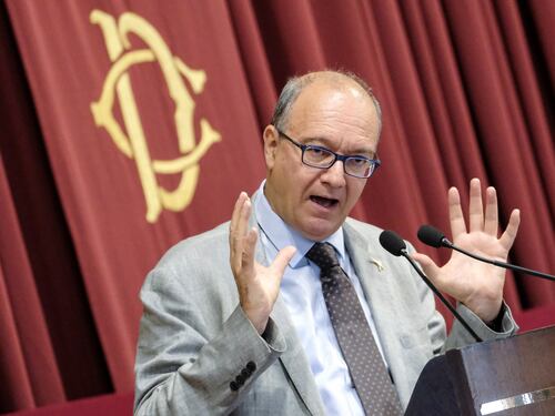 Scuola, la lotta di Valditara per i precari: “Priorità per il governo. Chiedo flessibilità all’Ue”