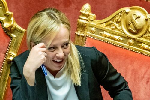 Meloni mette fine alle polemiche su come chiamarla: "Va bene anche solo Giorgia"