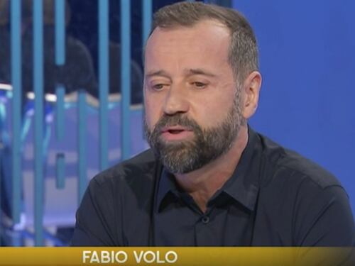 Otto e Mezzo, Fabio Volo difende Speranza e la frase sul ministro turba la Gruber: "Gli rode il c**o"