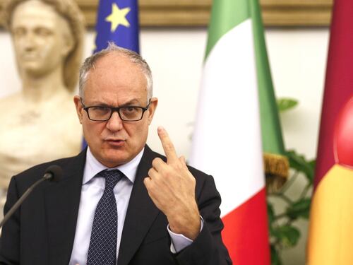 Per Gualtieri romani evasori, il sindaco di Roma non perde il tic del comunista