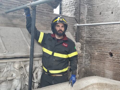 Vigili del fuoco archeologi in emergenza alle Terme di Diocleziano