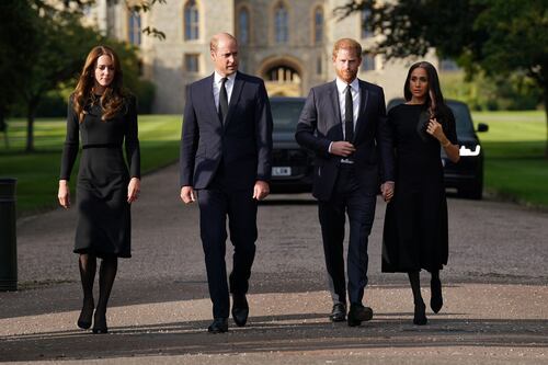 Il principe William fece di tutto per fermare Meghan Markle. Il retroscena scoppiettante