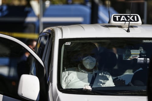 Guerra ai taxi, Mario Draghi cambia le loro licenze. Il governo vuole più concorrenza, pronte le barricate