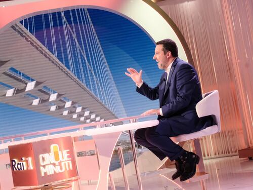 Ponte sullo Stretto, Salvini in tour antimafia per blindarlo il Ponte. Piantedosi: “Barriera contro i mafiosi”