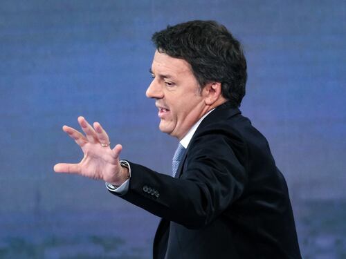Firenze, il sondaggio su Schmidt e la mossa di Renzi: è panico nel Pd