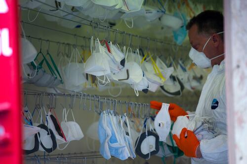 Già caos totale sulle mascherine, in farmacia sì al market no. Altro che prezzi calmierati