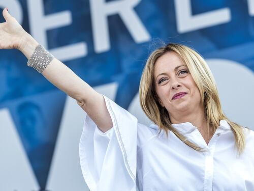 Continua la corsa di Giorgia Meloni. Il sondaggio che fa tremare Conte
