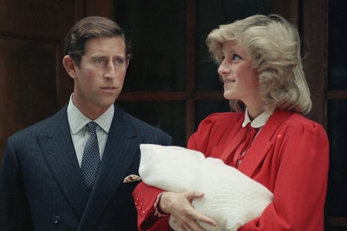 Re Carlo, le accuse del padre di Diana: "Era euforico quando è morta". La frase choc al telefono