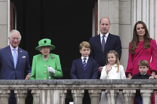Kate Middleton, esce la biografia: quella sfuriata della regina a William
