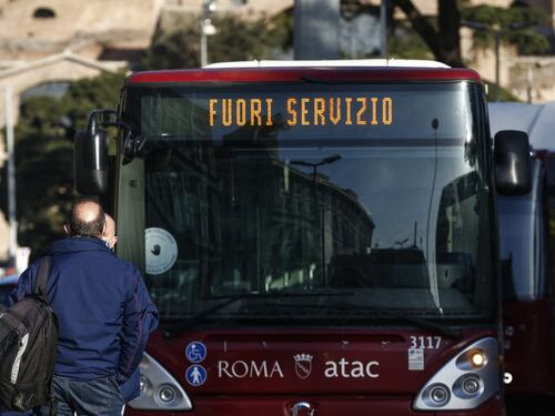 Roma, il Comune salva Atac: all’azienda altri 40 milioni
