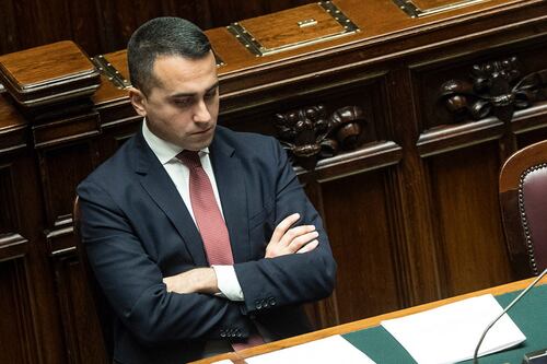 Luigi Di Maio si dimette? Staff del capo politico M5s furioso per la bomba di Travaglio