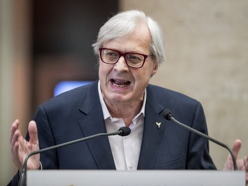 Elezioni, la previsione di Vittorio Sgarbi: chi ha i giorni contati