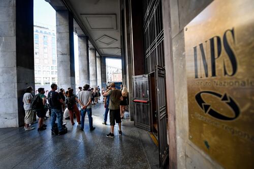 Addio alla Fornero, pensione a 62 anni e assegno con 41 anni di contributi