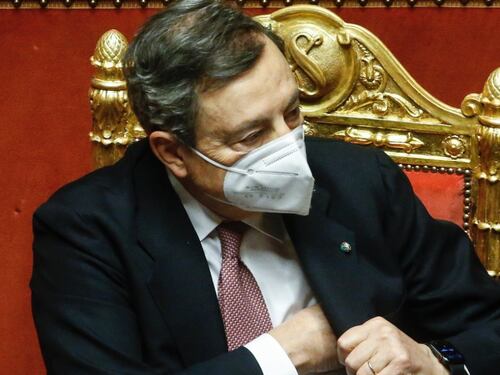 Fisco, una riforma che serve poco. Draghi offre un caffè