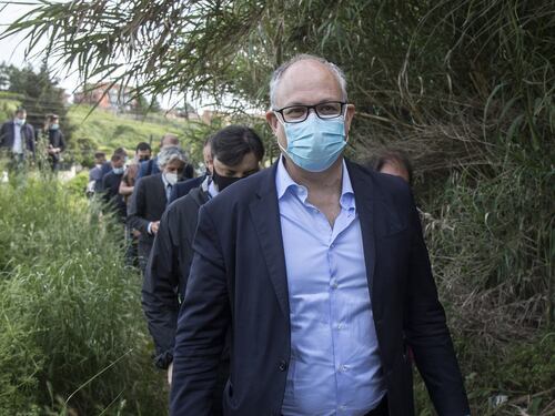 Roma, il sondaggio che gela il Pd: quanti dem voterebbero Roberto Gualtieri. Il clamoroso autogol di Letta