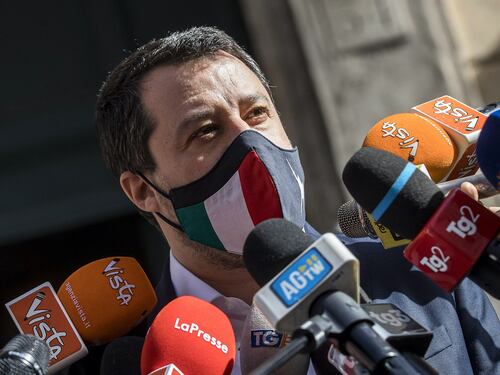 Arcuri a casa, un successo della Lega. Il nuovo Salvini non urla e incassa