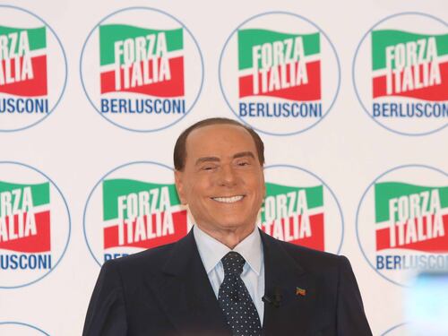 Berlusconi libera Salvini: "Ma non voteremo la fiducia al governo Lega-M5S"