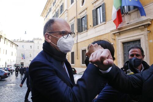 Le liti Pd e M5S aiutano Mario Draghi: il governo può lavorare meglio