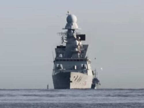 Mar Rosso, la nave Duilio apre il fuoco: "Abbattuti due droni". Tajani: "Fieri"