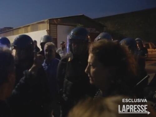 La giudice al sit-in, Donzelli: "Ora chi la difende è in malafede", il secondo video