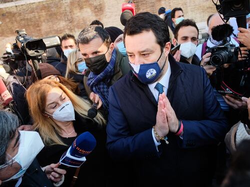 Crisi di governo, Salvini rinfresca la memoria a Clemente Mastella: ecco il Vaffa che spedivi ai grillini tre mesi fa...