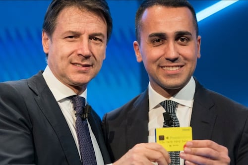 Reddito di cittadinanza, il sito è online. Di Maio: "Ecco la card numero uno"