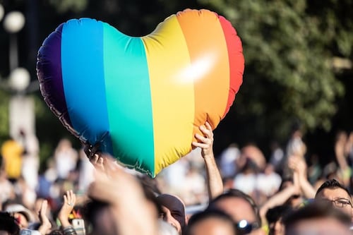 Il vizio della sinistra di strumentalizzare i bambini. Cosa si è visto al Pride di Milano