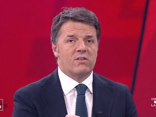 "Hacker sulla pagina di Conte? Denuncia o dicono balle". Renzi a valanga sul premier