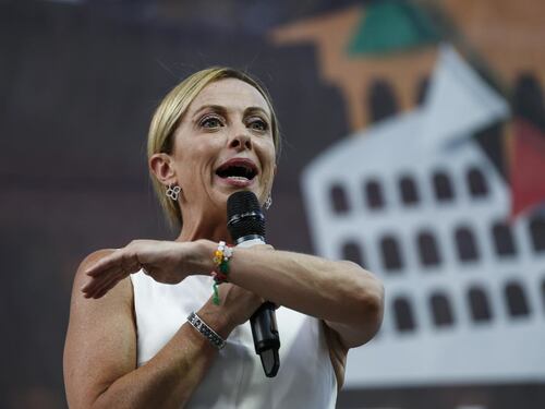 Stupro di Piacenza, Giorgia Meloni umilia Enrico Letta: "Vergogna, nemmeno una parola per la vittima"