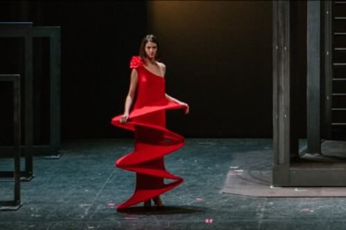 Torna la Dolce vita con l'alta moda di Pierre Cardin