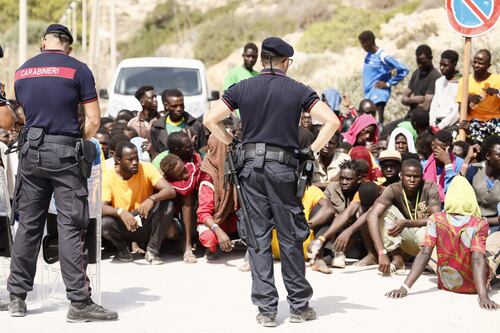 Emergenza sbarchi, smascherata la doppia morale della sinistra