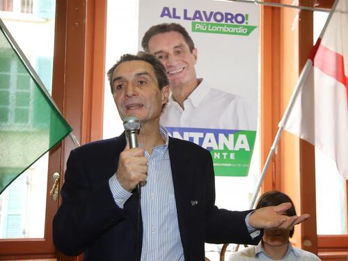 Fontana insiste: "Razza bianca? Ne parla anche la Costituzione"