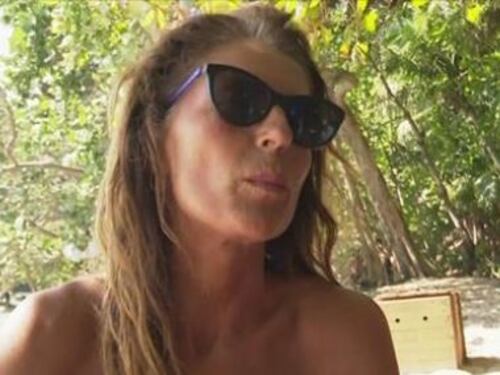 Naufraghi affamati: è guerra per il cocco