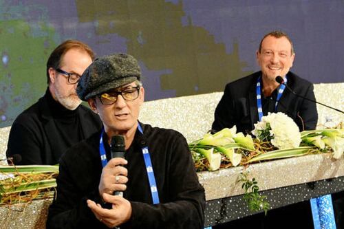 Fiorello è già in clima Sanremo: Junior Cally? Sarà alla cresima di mia figlia...