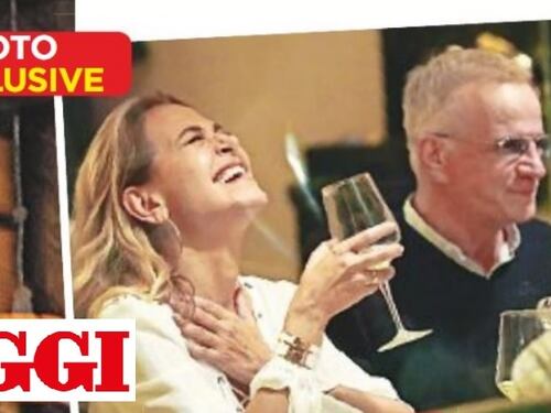 Un pugno manda Barbara d'Urso in ospedale. E lei si consola con Christopher Lambert