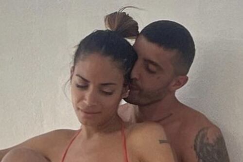 Elodie e Iannone, estate vietata ai minori. Il post che manda in tilt i social