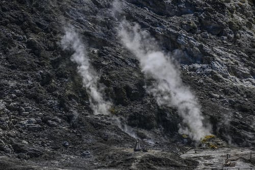 Campi Flegrei, lo studio senza precedenti sul magma: cosa succede a 50 km di profondità