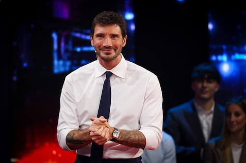 Sanremo 2027, Stefano De Martino sarà il direttore artistico: stasera l’annuncio in diretta con Conti