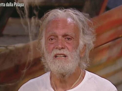 Il problemino Riccardo Fogli, richiesta imbarazzante sull'Isola