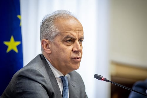 Migranti, rimpatri aumentanti del 32 per cento. Piantedosi: è solo l'inizio