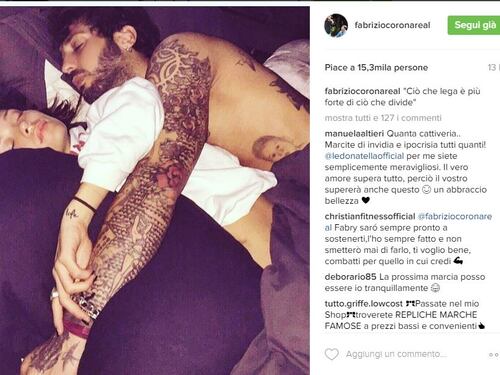Le frasi d'amore della fidanzata di Corona: ciò che ci lega è più forte
