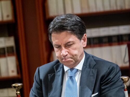 M5S, ritirata di Giuseppe Conte: Luigi Di Maio salvo e niente voto sulle armi