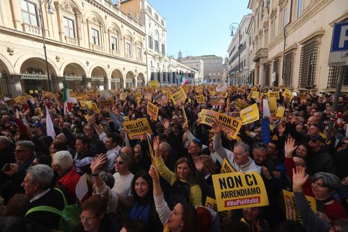 Stop vitalizi, basta casta e no alleanze. Così il Movimento 5 stelle torna alle origini