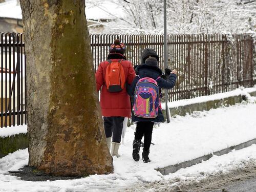 Allerta neve, la Raggi firma l'ordinanza: scuole chiuse a Roma